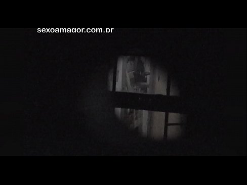 ❤️ Blondie filmohet fshehurazi nga një soditës i lagjes i fshehur pas tullave të zbrazëta ️❌ Porno vk në sq.bsglass.ru ❤
